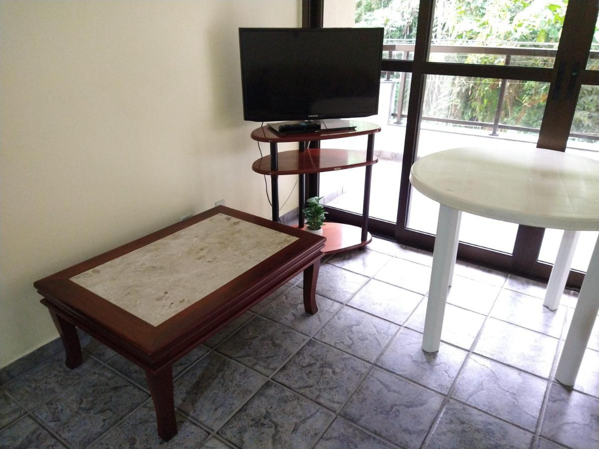 Ubatuba - Praia Grande - 2 Quadras Da Praia Ngoại thất bức ảnh